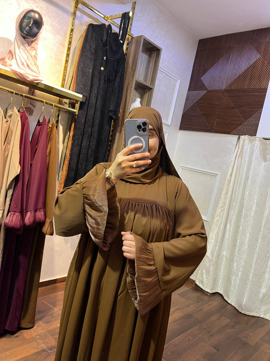 عباية فخمة واسعة بلمسة راقية