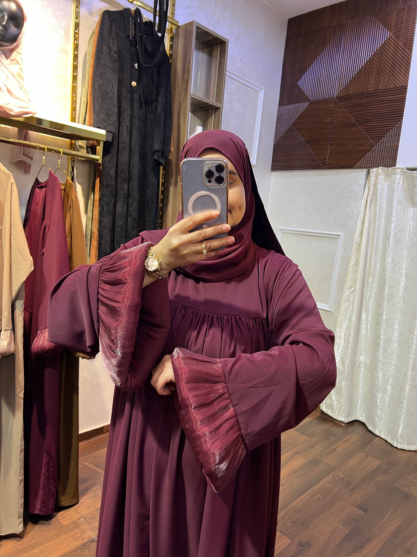 عباية فخمة واسعة بلمسة راقية