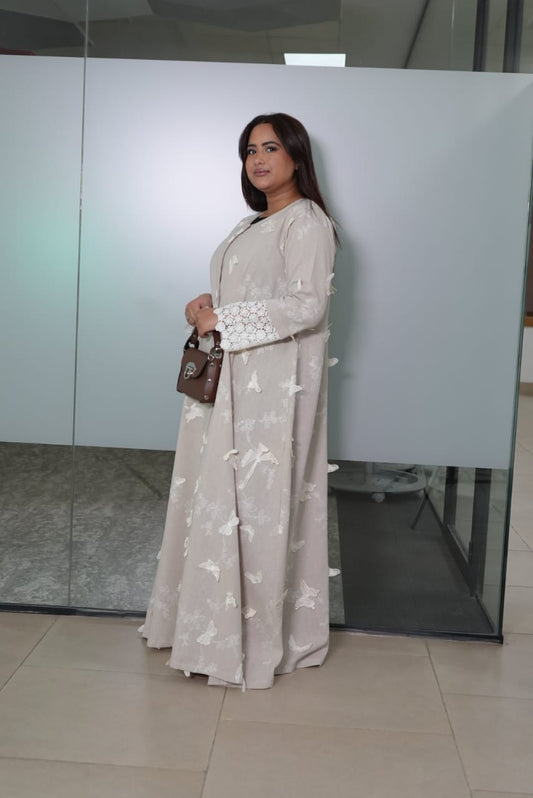 عباءة بتصميم عصري - لون بيج أنيق